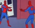 Homem-Aranha apontando para o Homem-Aranha