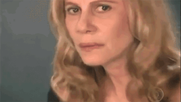 Gif do meme da Nazaré Confusa