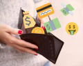 Todos os emojis de dinheiro 🤑💸: seus significados e exemplos de uso